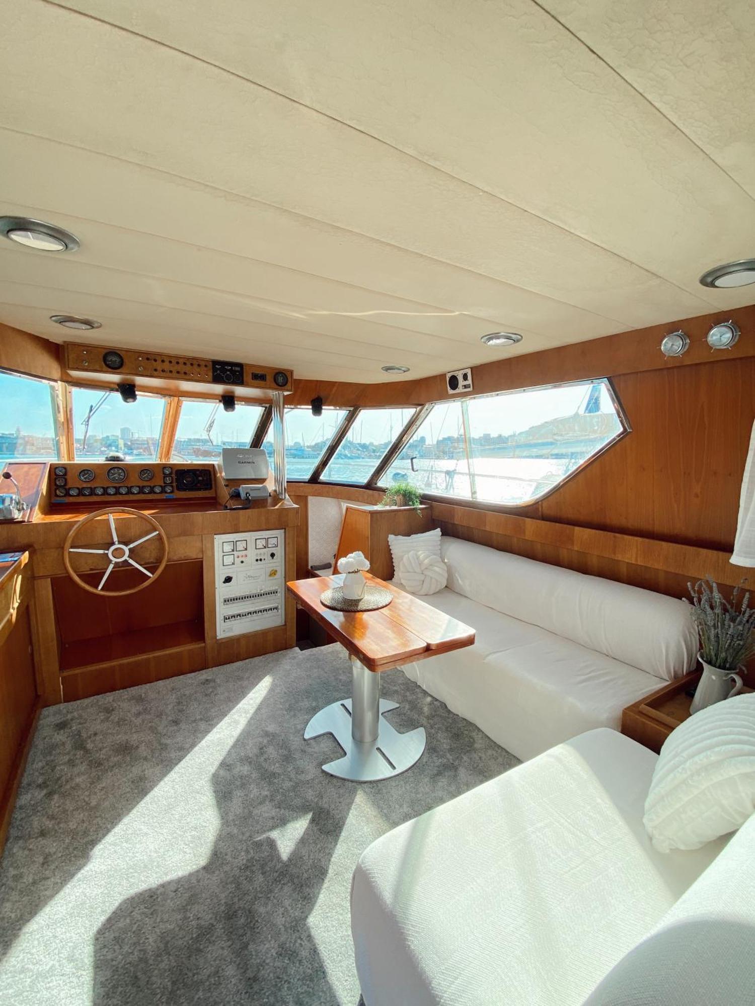 Malmo'S Yacht Hotel Валенсия Екстериор снимка